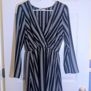 Size Medium Black & White STRIPPED Dress